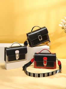 光影交織的時(shí)尚物語 女包與電子琴包的靜物拍攝藝術(shù)